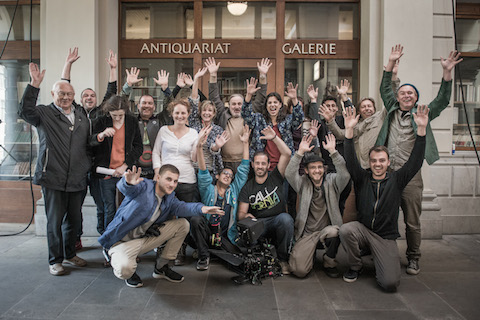 Crew vor Antiquariat Harsch in Winterthur